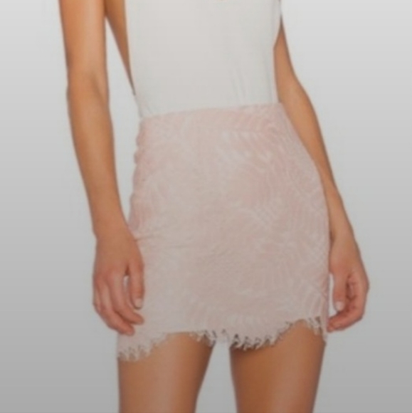 NWT Lovers & Friends Pink Lace Skirt Papaya Sz L - Picture 17 of 17